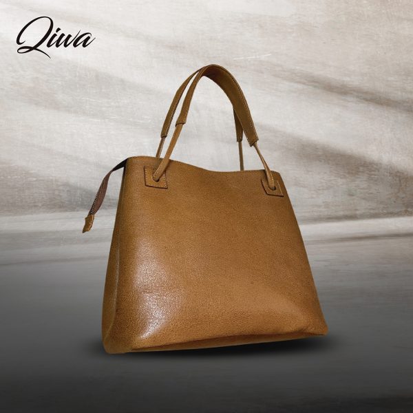 Cartera de cuero Qiwa color miel cafe